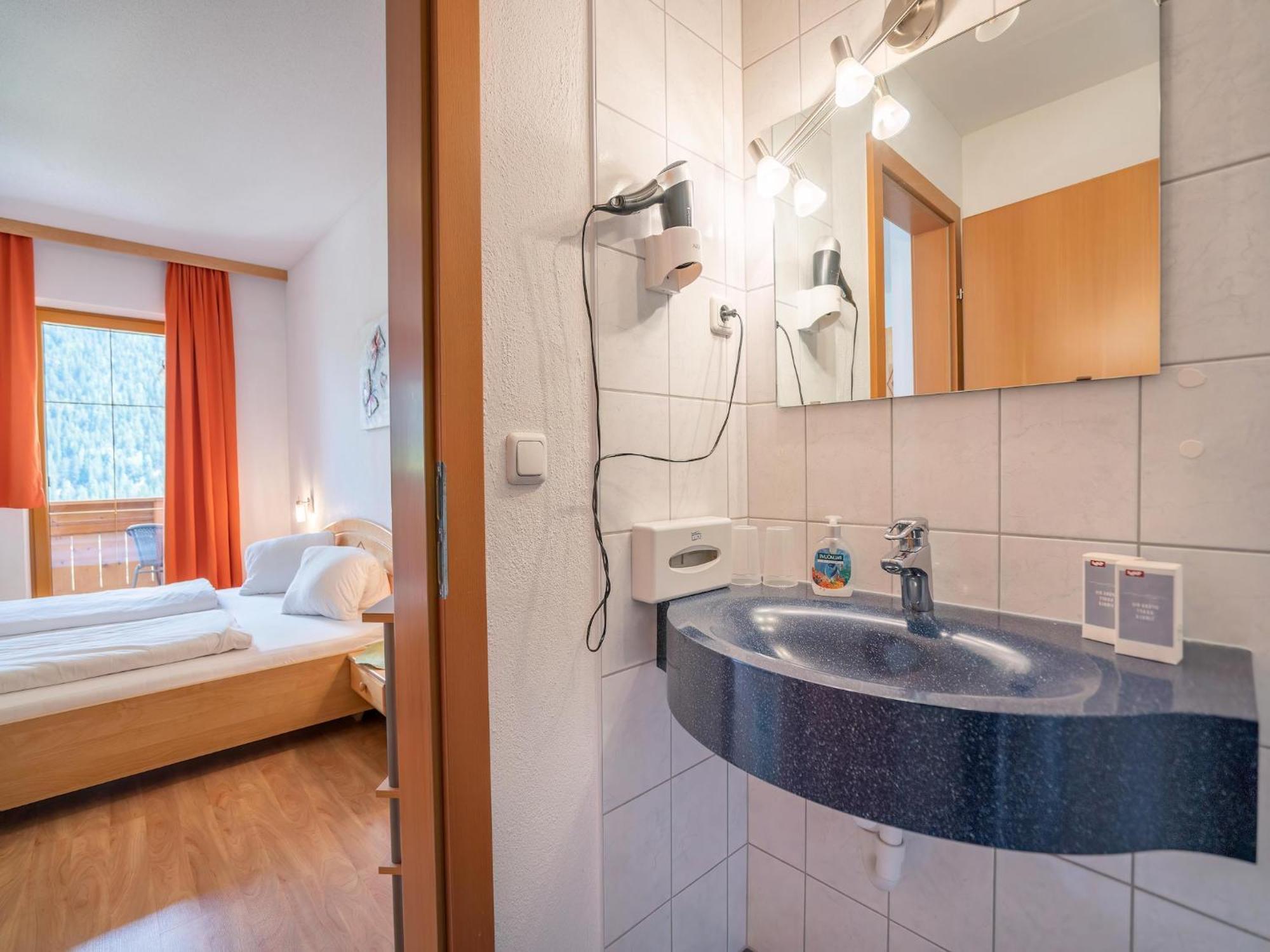 Scenic Apartment In Top Location Нойштифт-им-Штубайталь Экстерьер фото